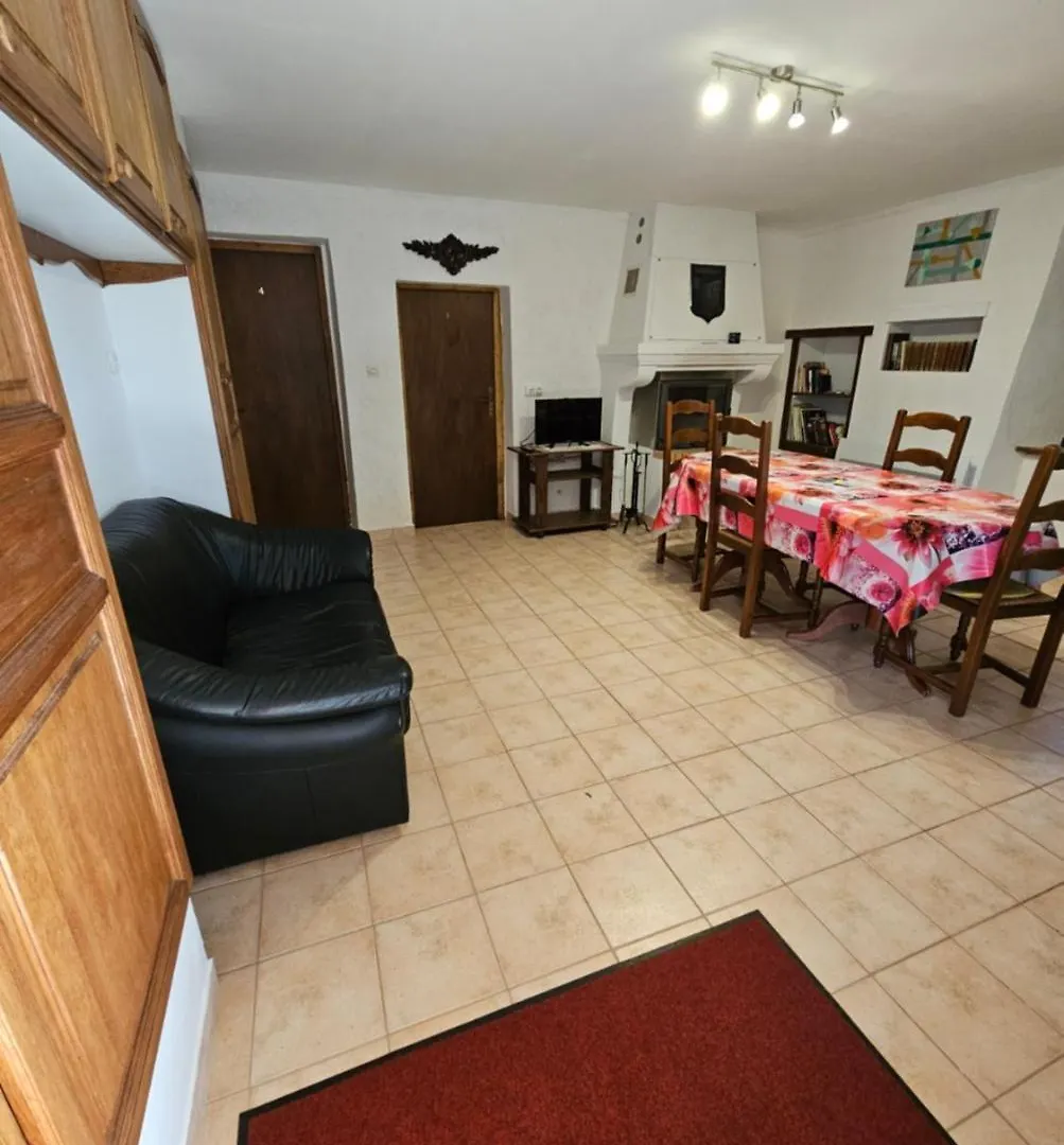 Ferme De La Combe Bed & Breakfast Saint-Jeure-d'Ay 0*,  France